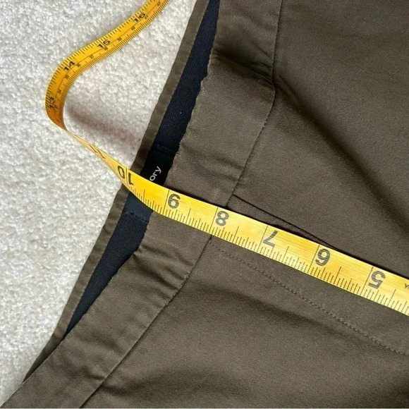 Theory green olive pull on pant - Picture 10 of 10